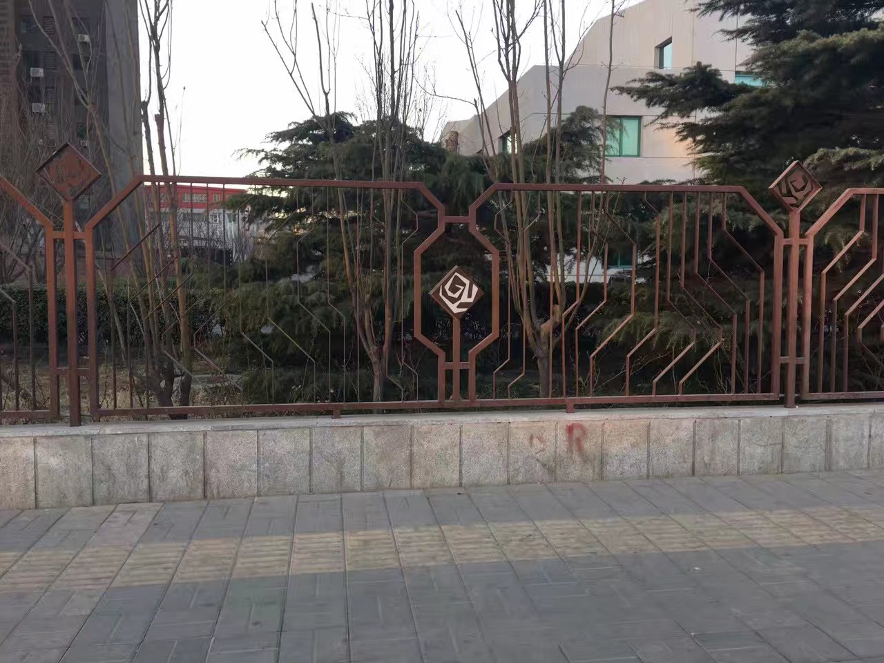 焊接網隔離柵