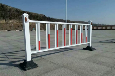 道路防護網